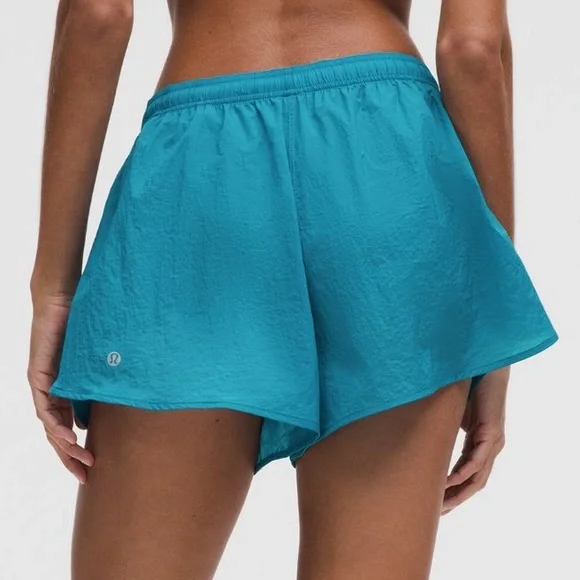 Lululemon Dolphin-Hem Mid-Rise Running Short 3" - Hawaiian Blue - M - Picture 2 of 9